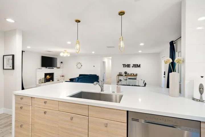 36-web-or-mls-NVDeAnza_2022_036