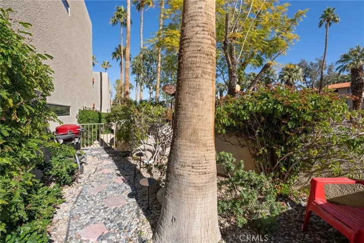255 S Avenida Caballeros 306, Palm Springs, California 92262