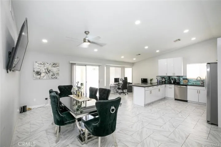31115 Whispering Palms, Cathedral City, California 92234