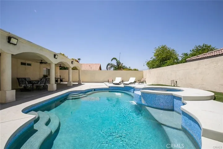 31115 Whispering Palms, Cathedral City, California 92234
