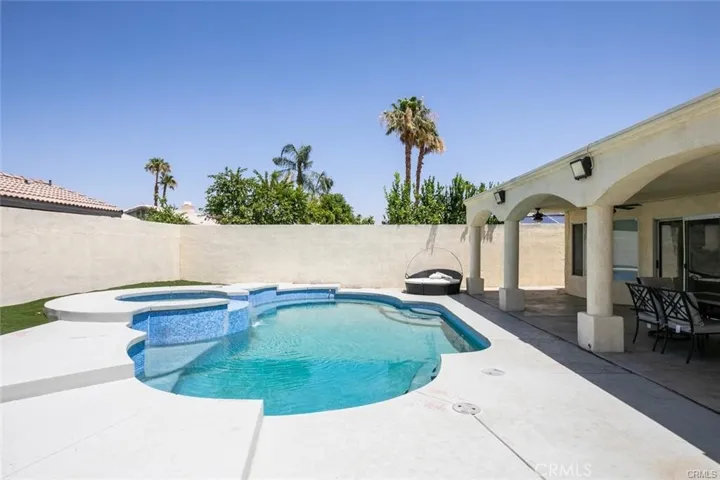 31115 Whispering Palms, Cathedral City, California 92234
