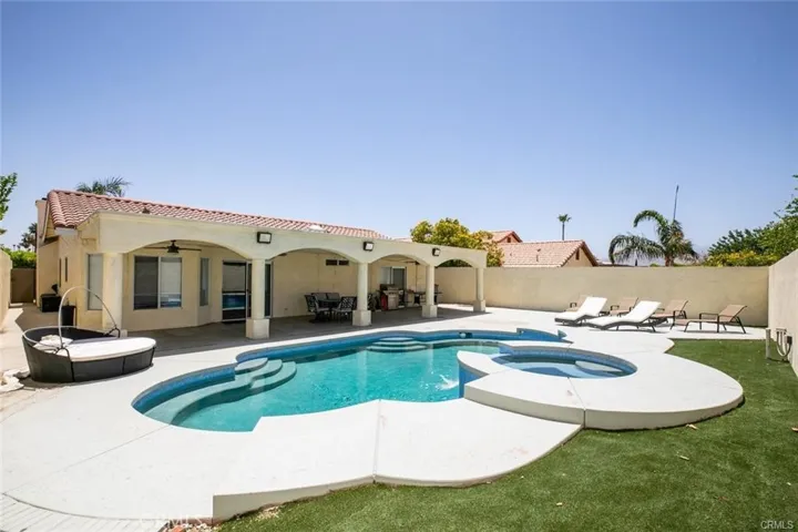 31115 Whispering Palms, Cathedral City, California 92234