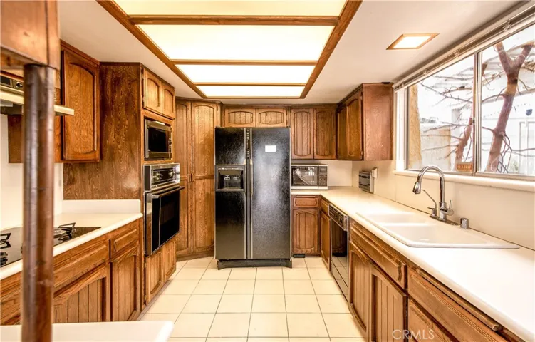 26693 Mariner Lane, Helendale, California 92342