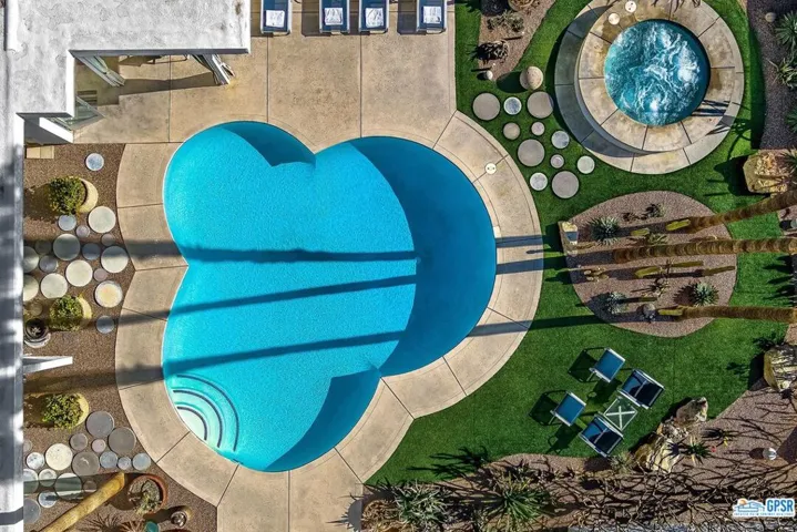 360 N Via Las Palmas, Palm Springs, California 92262