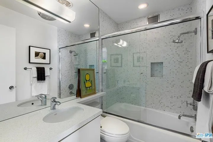 360 N Via Las Palmas, Palm Springs, California 92262