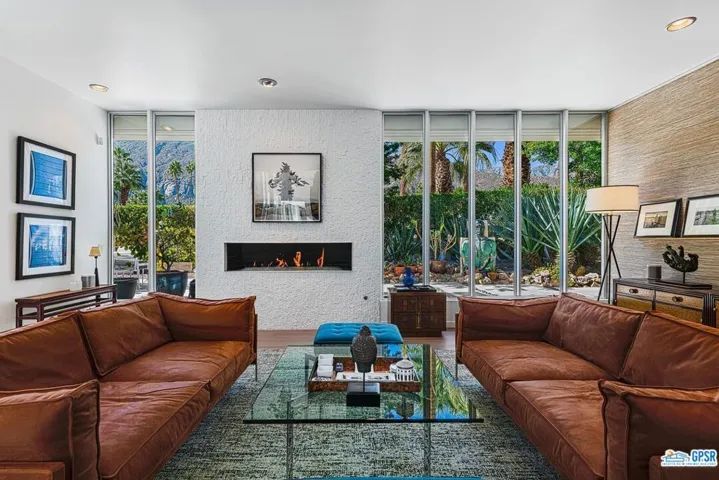 360 N Via Las Palmas, Palm Springs, California 92262