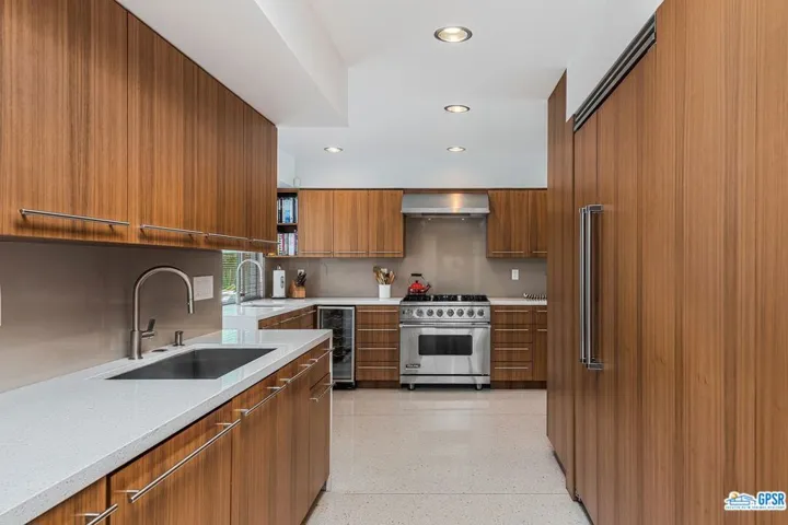 360 N Via Las Palmas, Palm Springs, California 92262