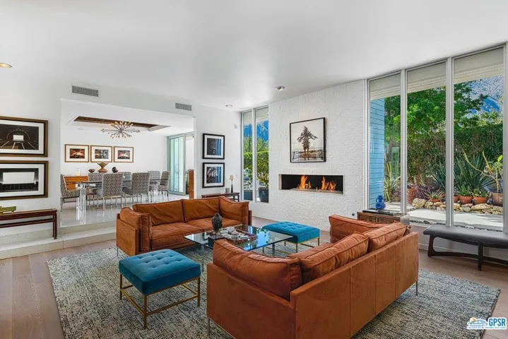 360 N Via Las Palmas, Palm Springs, California 92262