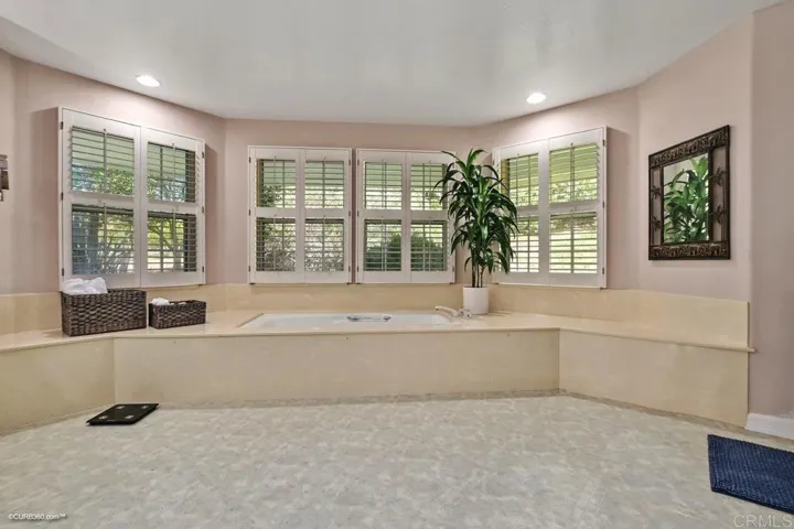 2891 Los Alisos Drive, Fallbrook, California 92028