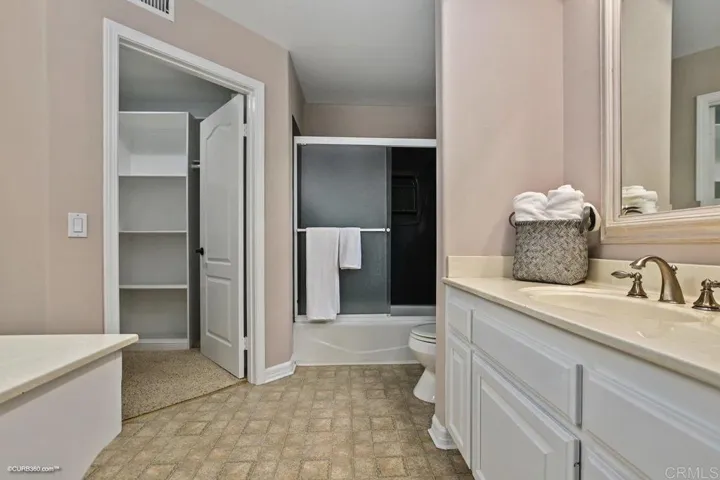 2891 Los Alisos Drive, Fallbrook, California 92028