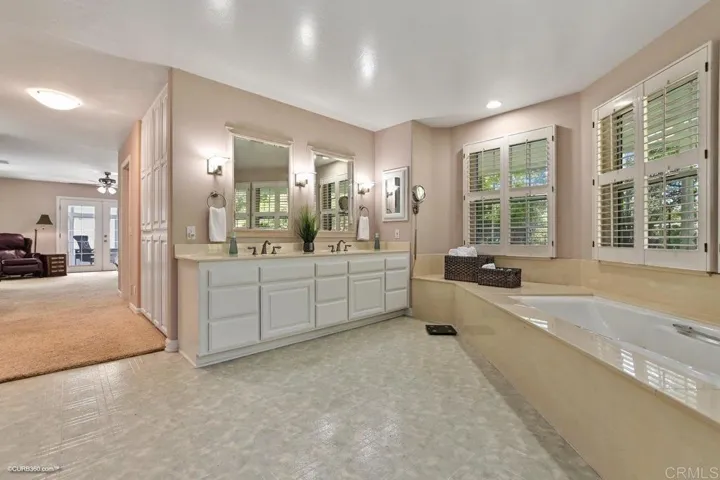 2891 Los Alisos Drive, Fallbrook, California 92028