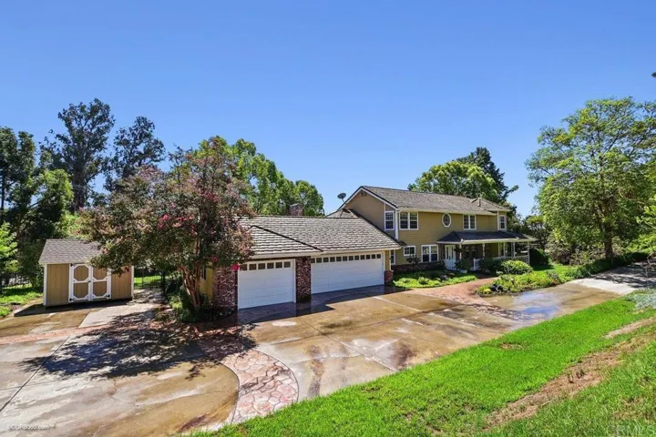 2891 Los Alisos Drive, Fallbrook, California 92028