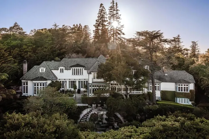 3085 Ralston Avenue, Hillsborough, California 94010