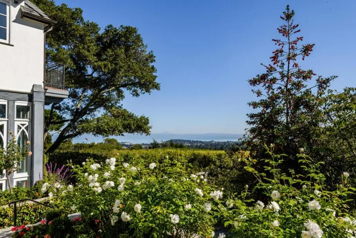 3085 Ralston Avenue, Hillsborough, California 94010