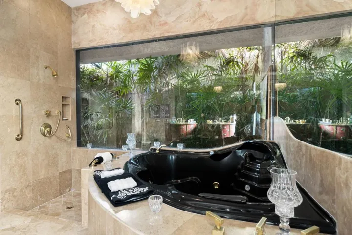 61 Sierra Madre - Primary Bdrm Bathroom