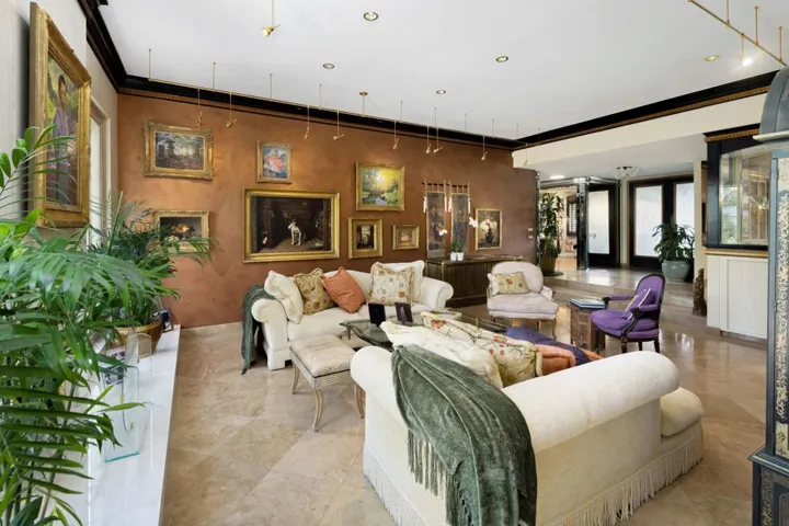 61 Sierra Madre - Living Room