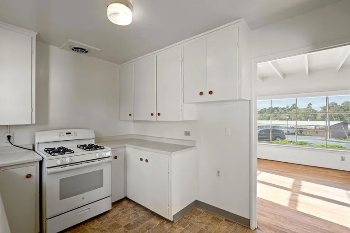1001 David Avenue, Pacific Grove, California 93950