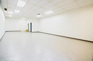 Unit 7606 -900 sf
