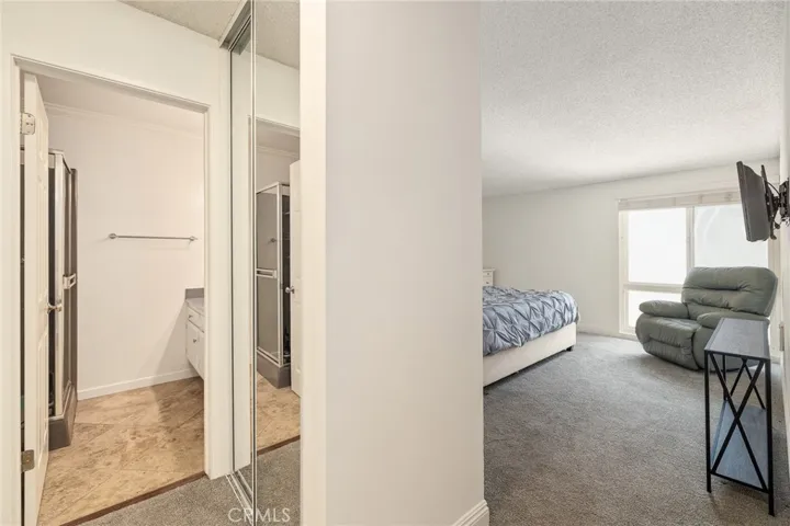 631 S Prospect Avenue 202, Redondo Beach, California 90277