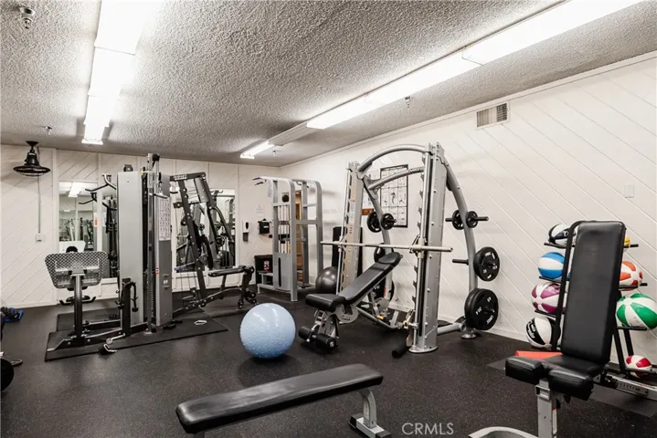 631 S Prospect Avenue 202, Redondo Beach, California 90277