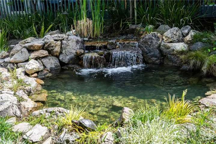 631 S Prospect Avenue 202, Redondo Beach, California 90277