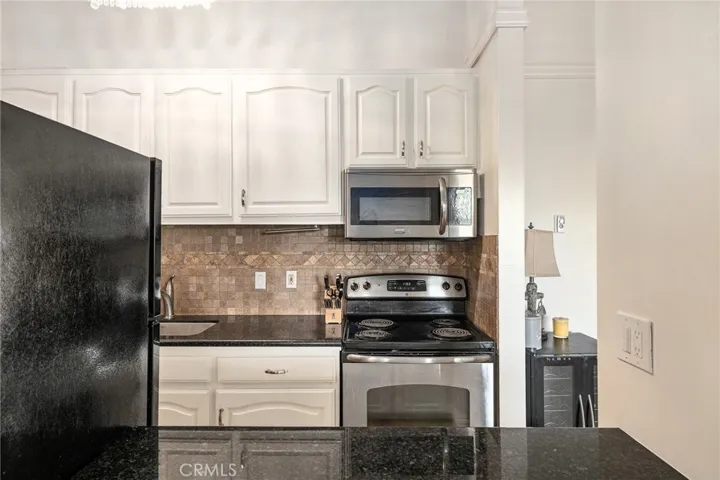 631 S Prospect Avenue 202, Redondo Beach, California 90277