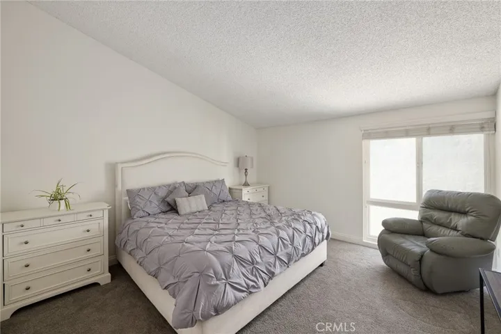 631 S Prospect Avenue 202, Redondo Beach, California 90277