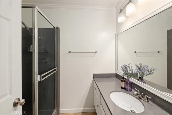 631 S Prospect Avenue 202, Redondo Beach, California 90277