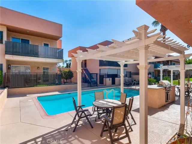 400 N Sunrise Way 124, Palm Springs, California 92262