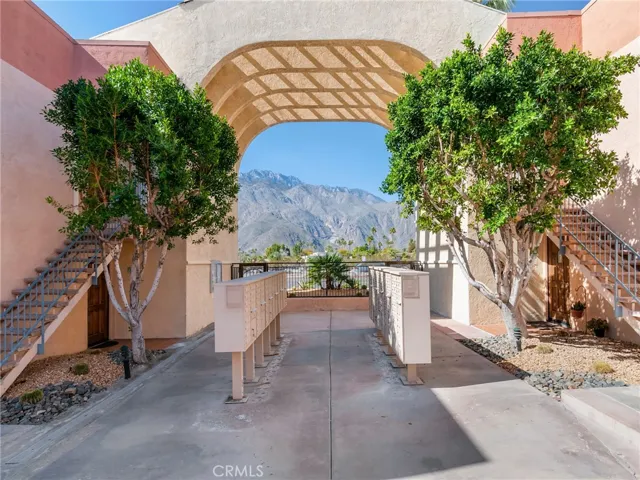 400 N Sunrise Way 124, Palm Springs, California 92262