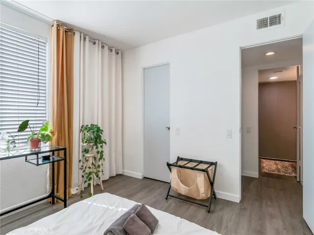 400 N Sunrise Way 124, Palm Springs, California 92262