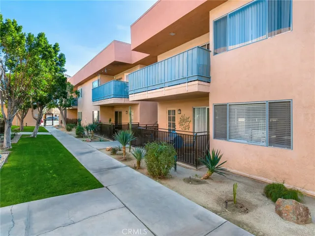 400 N Sunrise Way 124, Palm Springs, California 92262