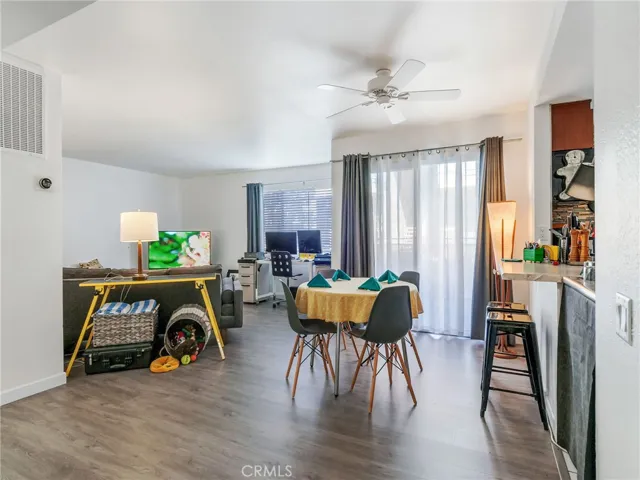 400 N Sunrise Way 124, Palm Springs, California 92262