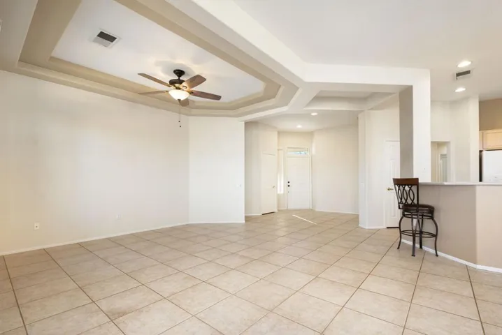 18-web-or-mls-KSRoyalTroon_2023_018