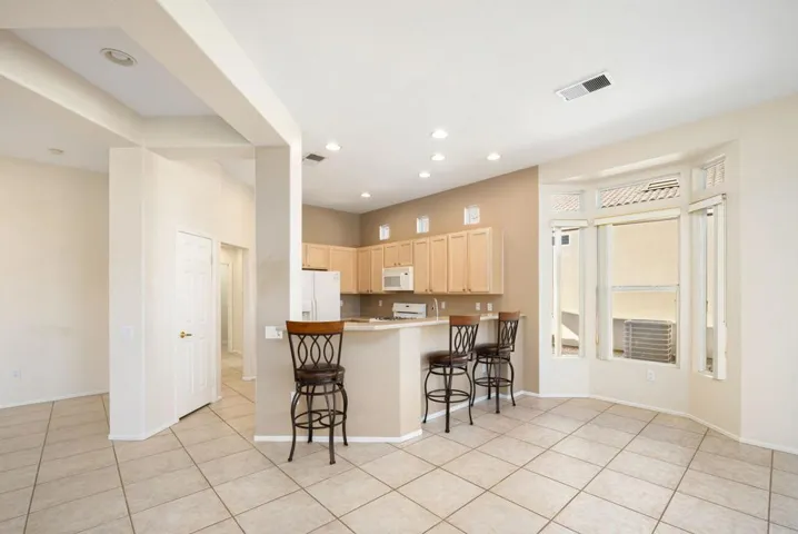21-web-or-mls-KSRoyalTroon_2023_021