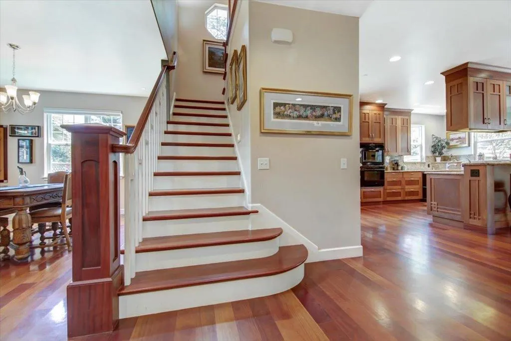 839 Calabasas Road, California home-pic-38