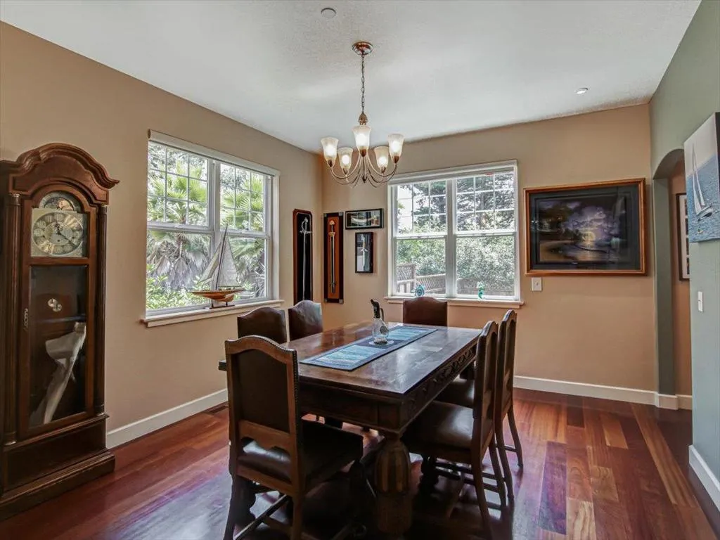839 Calabasas Road, California home-pic-4