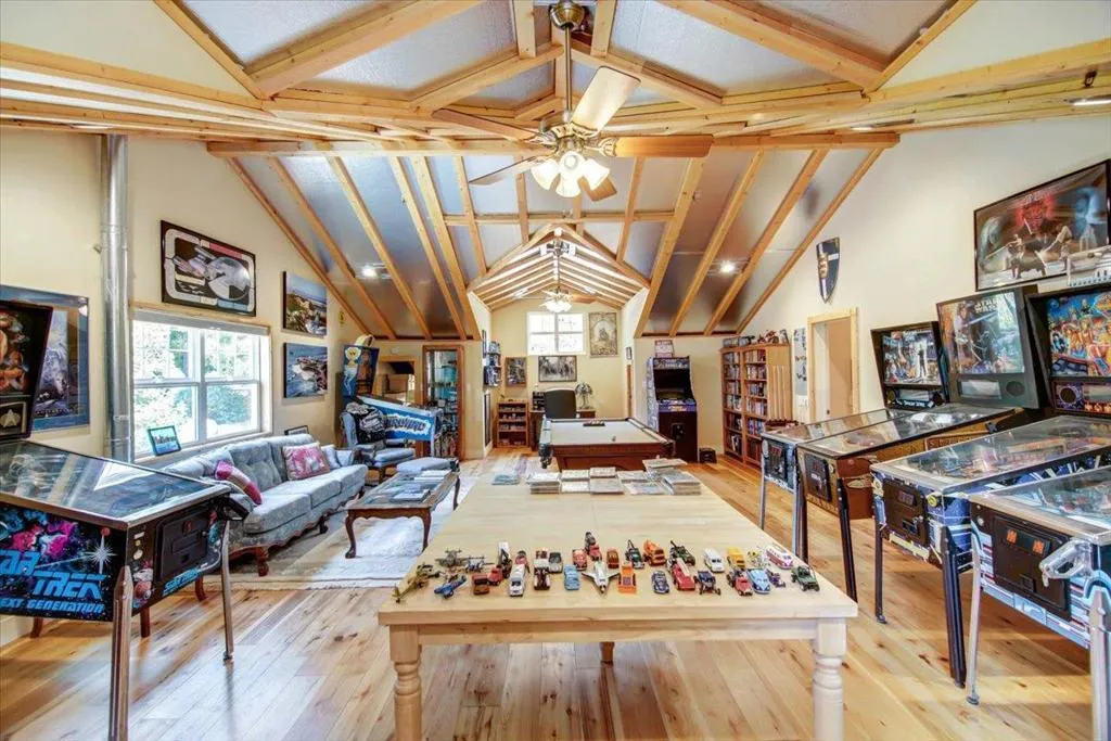 839 Calabasas Road, California home-pic-45