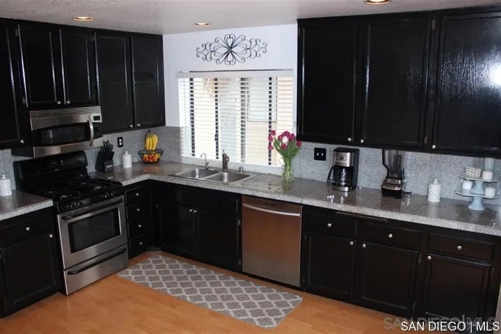 3717 Aries Gln, Escondido, California 92025