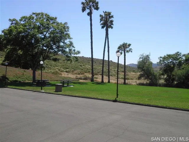 3717 Aries Gln, Escondido, California 92025