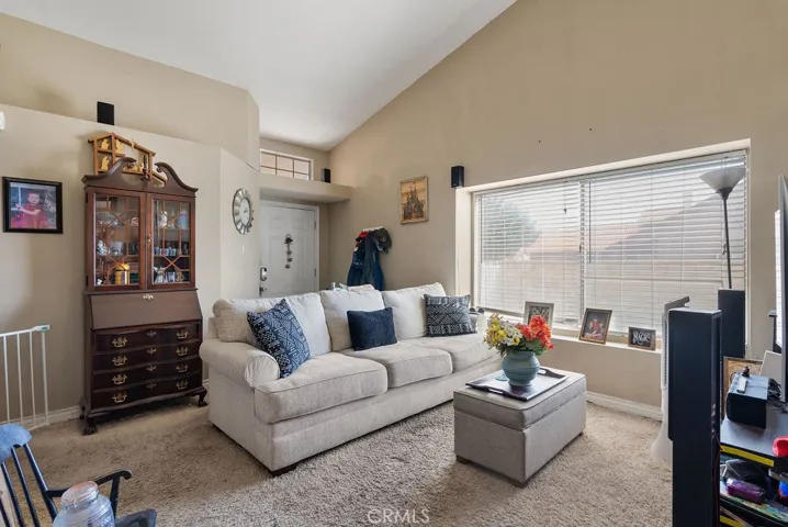 7526 Honeysuckle Street, Fontana, California 92336