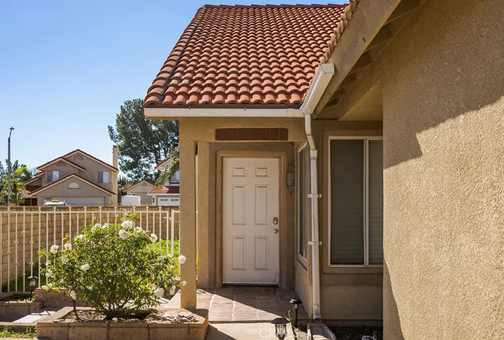 7526 Honeysuckle Street, Fontana, California 92336
