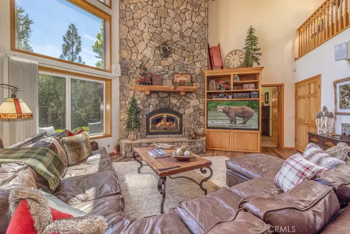 174 Meadow View Drive, Big Bear Lake, California 92315