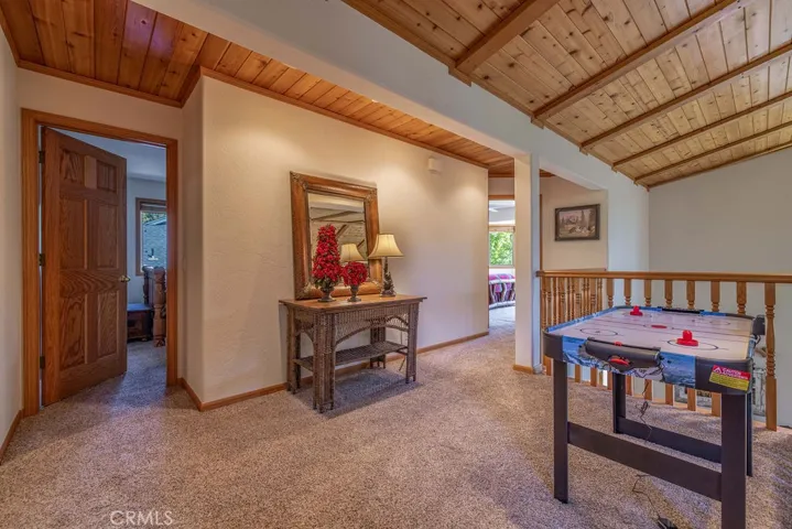 174 Meadow View Drive, Big Bear Lake, California 92315