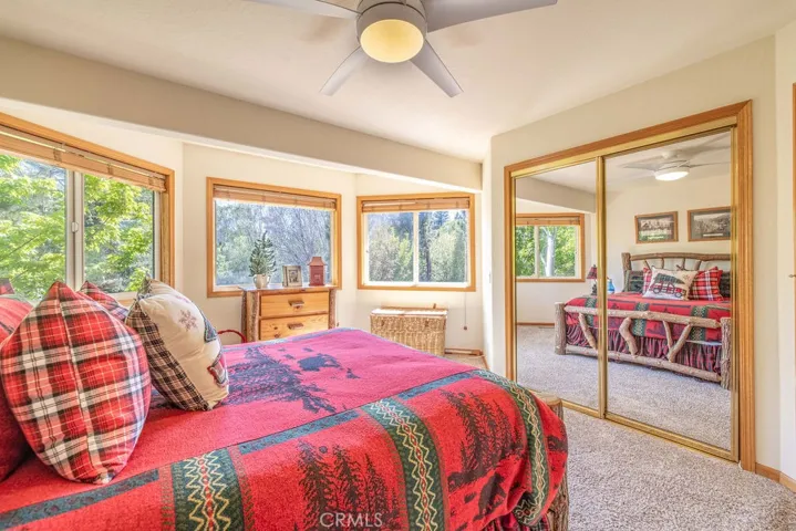 174 Meadow View Drive, Big Bear Lake, California 92315