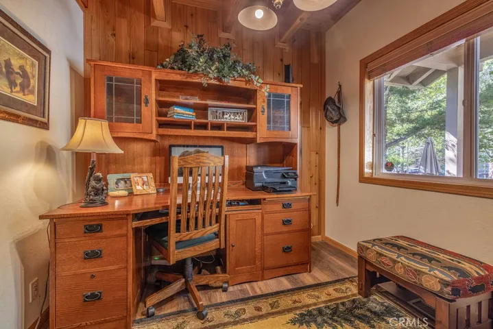 174 Meadow View Drive, Big Bear Lake, California 92315
