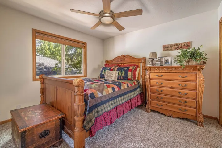 174 Meadow View Drive, Big Bear Lake, California 92315
