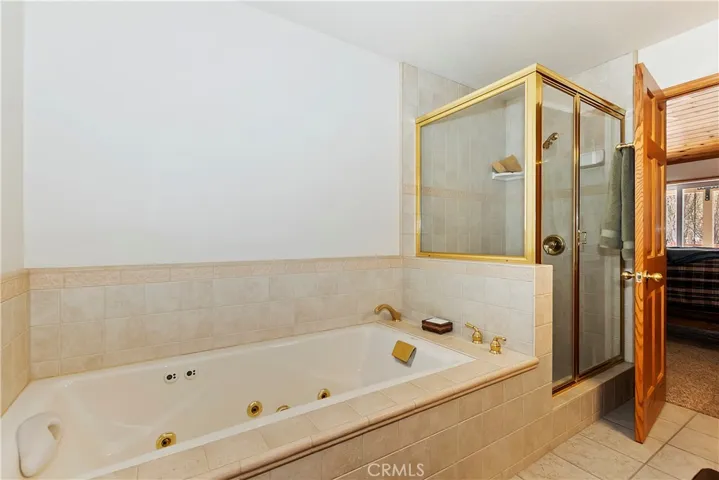 174 Meadow View Drive, Big Bear Lake, California 92315
