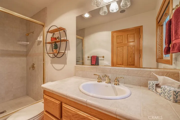 174 Meadow View Drive, Big Bear Lake, California 92315