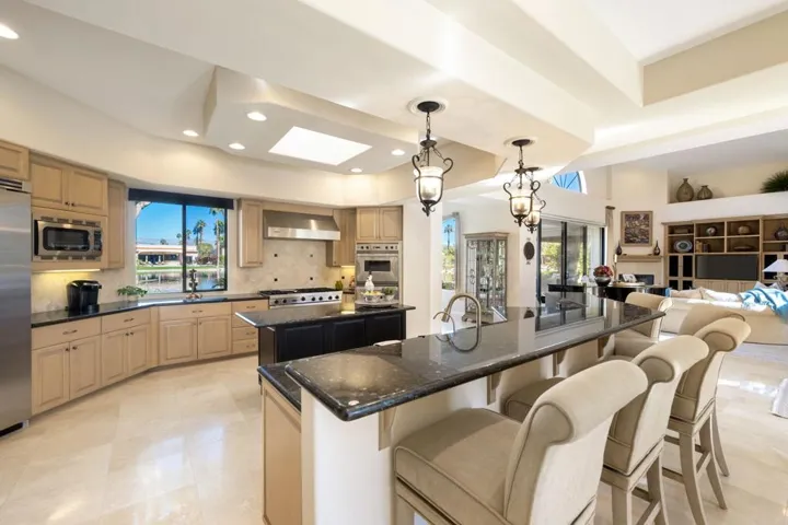 34-web-or-mls-JV_Cherry_0123_034